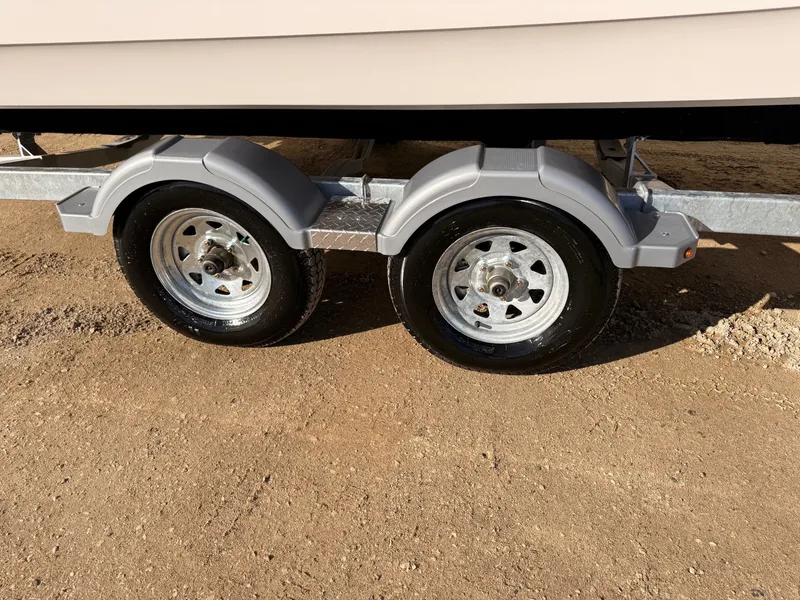 Slide: The Image of Boston Whaler 210 Montauk 2022 - 38