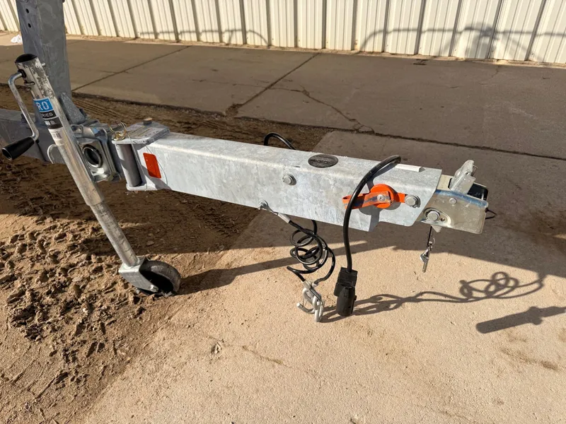 Slide: The Image of Boston Whaler 210 Montauk 2022 - 40