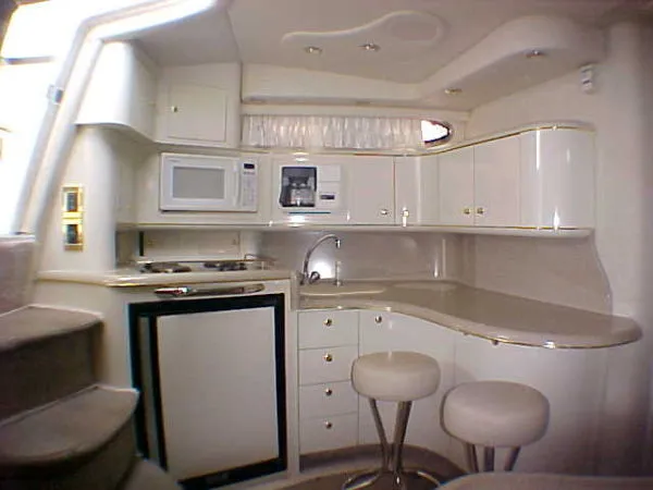 Slide: The Image of Sea Ray Sundancer 1997 - 11