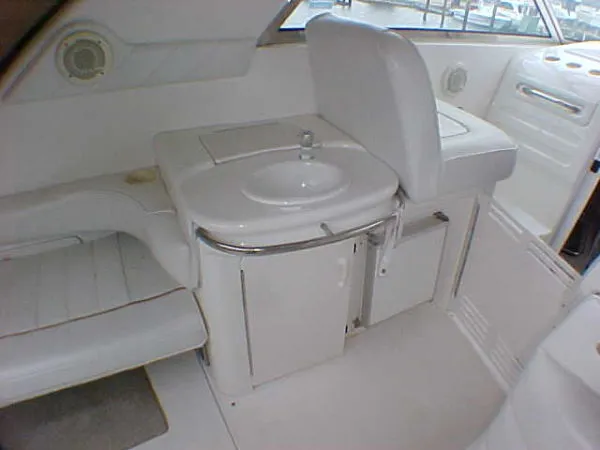 Slide: The Image of Sea Ray Sundancer 1997 - 5