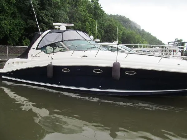 Slide: The Image of Sea Ray 420 Sundancer 2003 - 2