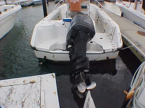 Slide: The Image of Boston Whaler OUTRAGE 2000 - 2