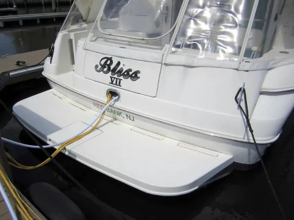 Slide: The Image of Sea Ray 400 Sedan Bridge 2001 - 5