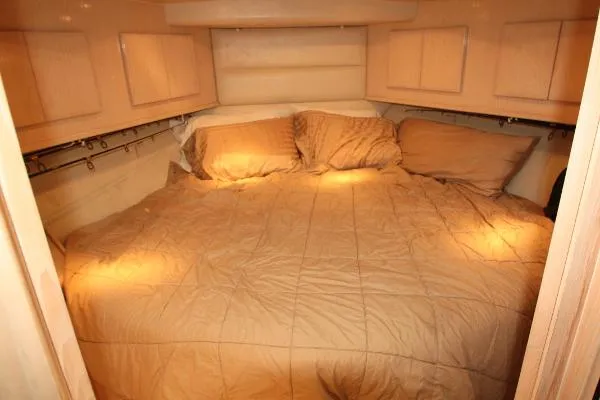 Slide: The Image of Henriques 38 Sportfisherman 1999 - 7