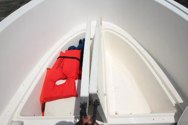 Slide: The Image of Cobia 224 Center Console 2000 - 11