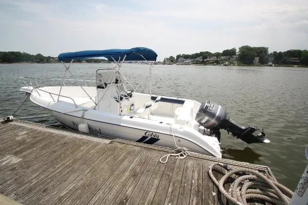 Slide: The Image of Cobia 224 Center Console 2000 - 2