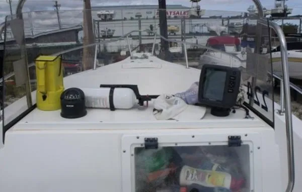Slide: The Image of Cobia 224 Center Console 2000 - 7