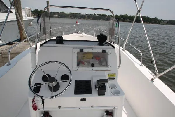 Slide: The Image of Cobia 224 Center Console 2000 - 9