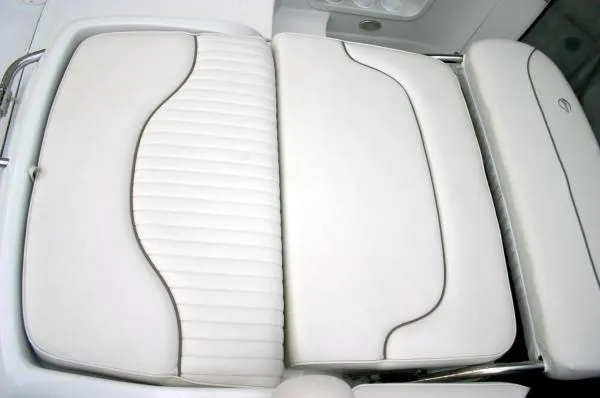 Slide: The Image of Crownline Boats 260 EX 2005 - 9