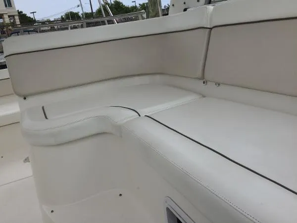 Slide: The Image of Rinker 300 Express Cruiser 2006 - 8