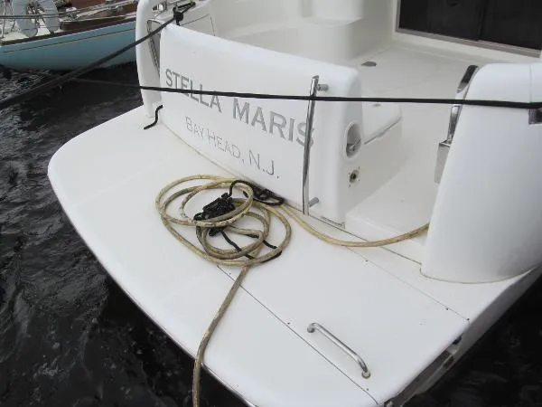 Slide: The Image of Azimut 42 Flybridge 1999 - 4