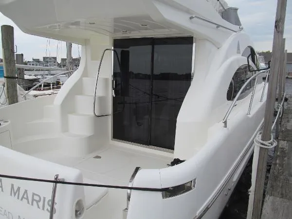 Slide: The Image of Azimut 42 Flybridge 1999 - 6