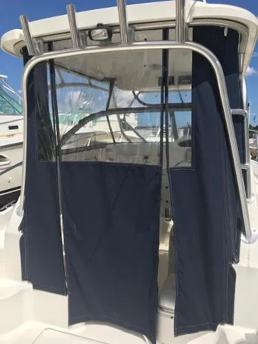 Slide: The Image of Boston Whaler 255 Conquest 2005 - 11