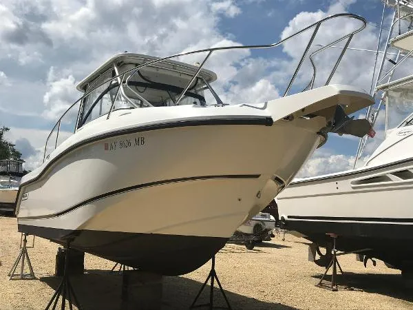 Slide: The Image of Boston Whaler 255 Conquest 2005 - 5