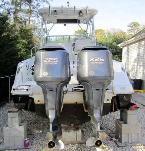 Slide: The Image of Robalo R265 2006 - 4