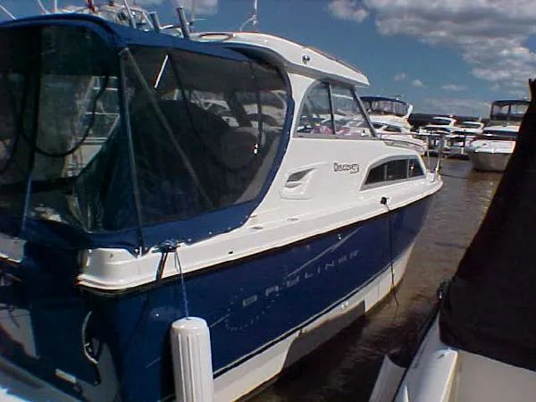 Slide: The Image of Bayliner 266 Discovery 2011 - 9