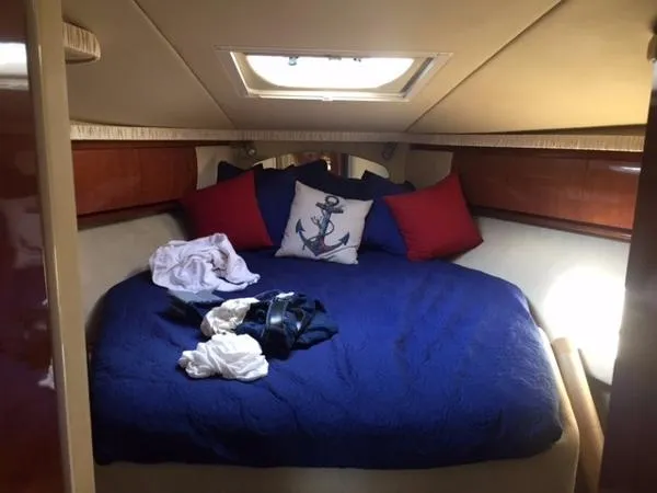 Slide: The Image of Sea Ray 420 Sundancer 2004 - 10