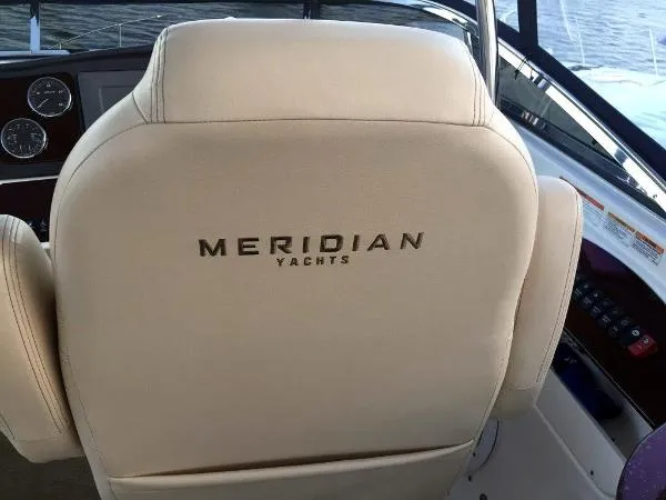 Slide: The Image of Meridian 441 Sedan 2012 - 11