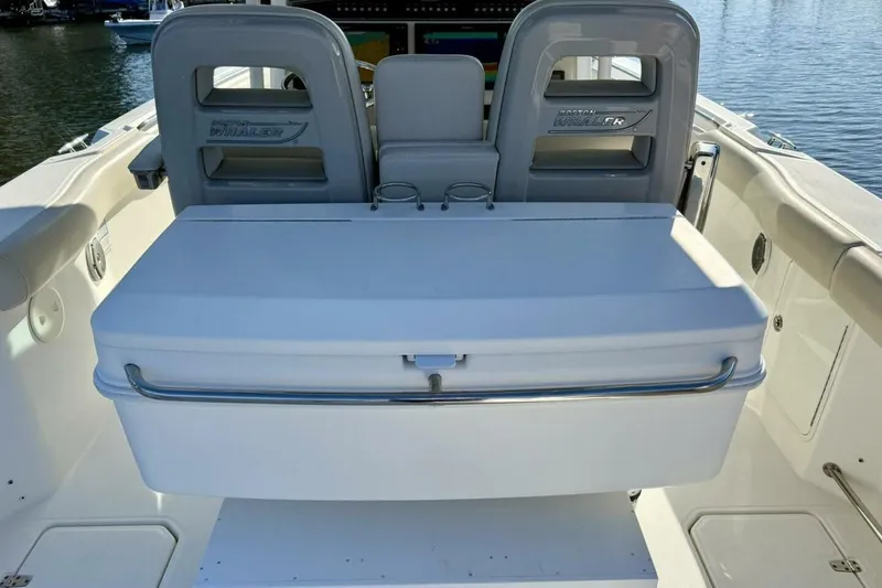 Slide: The Image of 2018 Boston Whaler 330 Outrage - 34