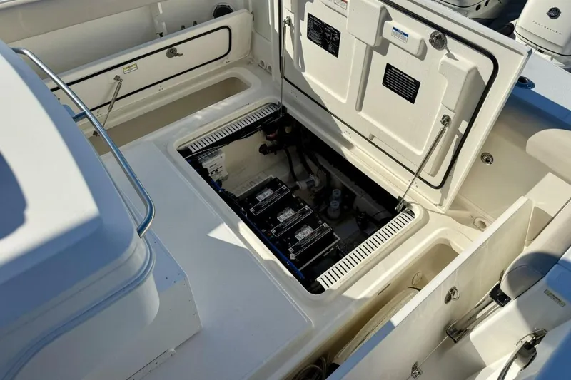 Slide: The Image of 2018 Boston Whaler 330 Outrage - Engine - 45