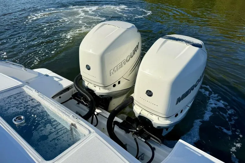 Slide: The Image of 2018 Boston Whaler 330 Outrage - Outboard Engines - 48