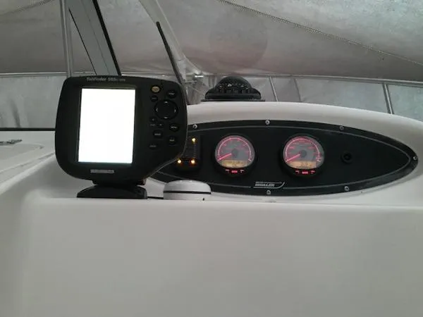 Slide: The Image of Boston Whaler Conquest 2002 - 9