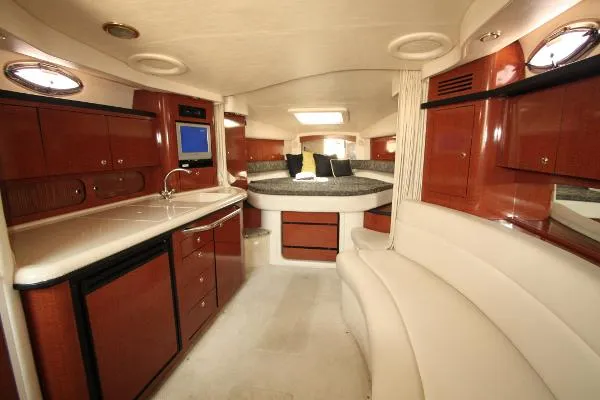 Slide: The Image of Sea Ray 340 Sundancer 2004 - 10