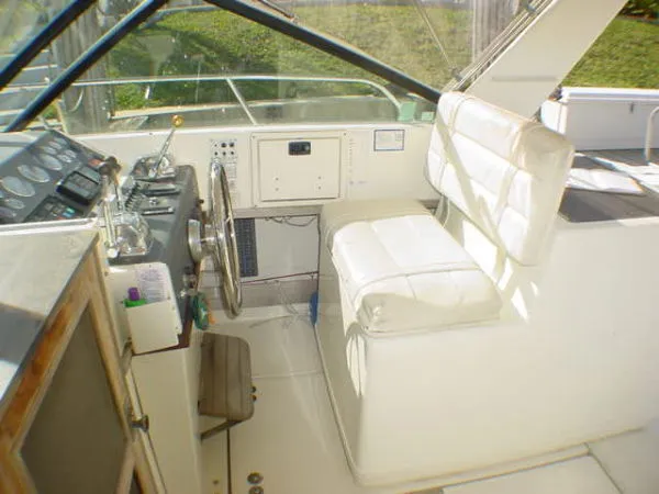 Slide: The Image of Tiara 3100 Open 1990 - 4