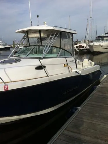 Slide: The Image of Seaswirl 2601 Walkaround O/B 2004 - 3