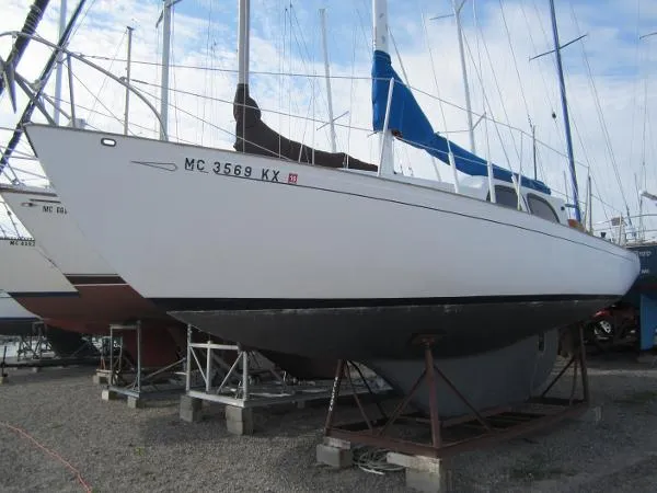 Slide: The Image of Wayfarer Islander 32 1966 - 4