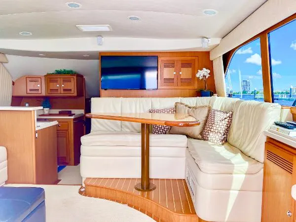 Slide: The Image of Cabo 43 Flybridge 2004 - 10
