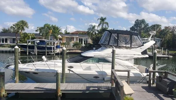 Slide: The Image of Sea Ray 400 Sedan Bridge 2000 - 0