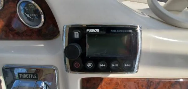 Slide: The Image of Sea Ray 400 Sedan Bridge 2000 - 10