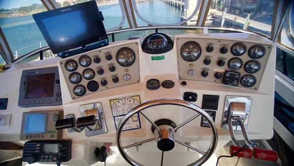 Slide: The Image of Carver Yachts 404 Aft Cabin 1999 - 5