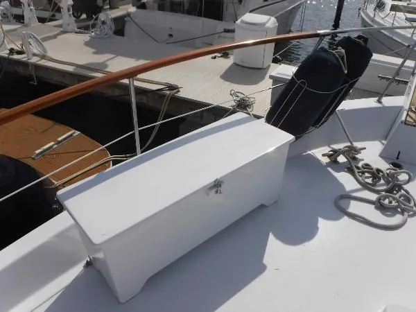 Slide: The Image of Hatteras 58 Yacht Fisherman 1977 - 5