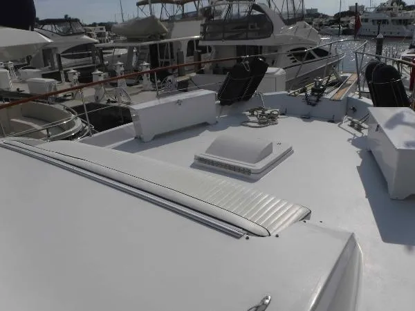 Slide: The Image of Hatteras 58 Yacht Fisherman 1977 - 6