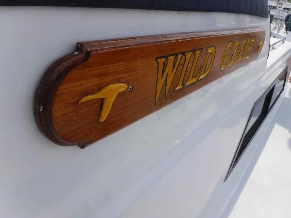 Slide: The Image of Hatteras 58 Yacht Fisherman 1977 - 8