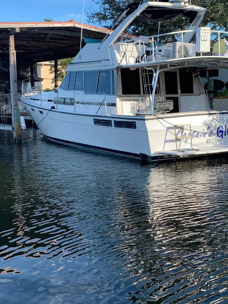 Slide: The Image of Bayliner 3888 Motoryacht 1988 - 1