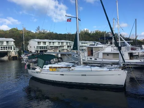 Slide: The Image of Beneteau 393 2003 - 6
