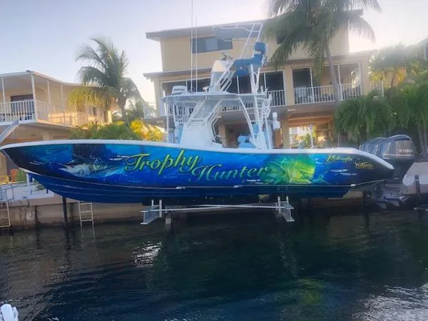 Slide: The Image of Yellowfin 36 CC Offshore 2018 - 0