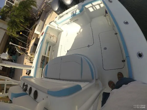 Slide: The Image of Yellowfin 36 CC Offshore 2018 - 5