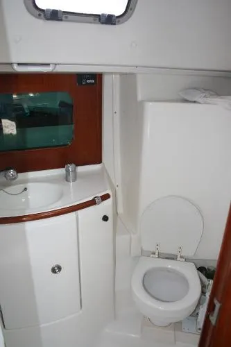 Slide: The Image of Beneteau 331 2004 - 8