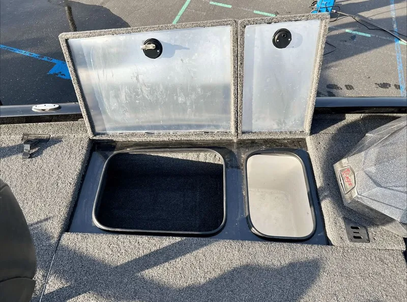 Slide: The Image of Ranger RT198P 2019 - 14