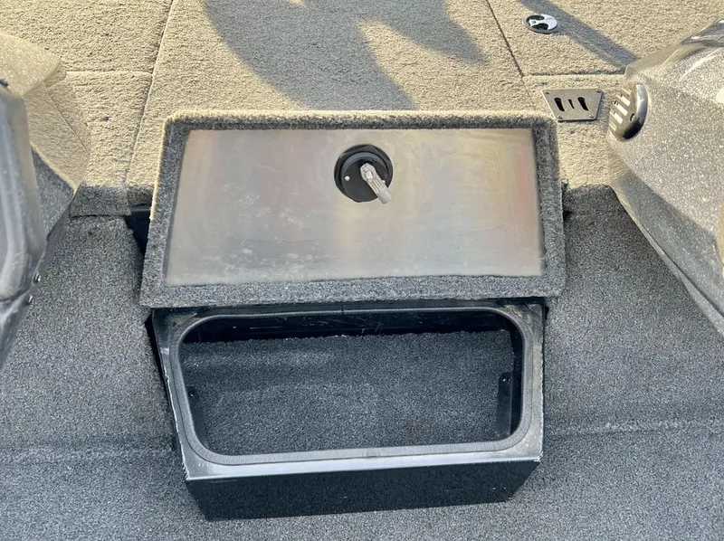 Slide: The Image of Ranger RT198P 2019 - 15