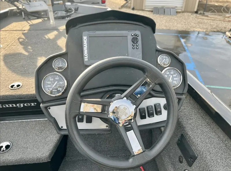 Slide: The Image of Ranger RT198P 2019 - 4