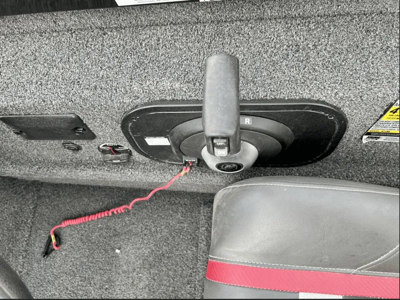 Slide: The Image of Ranger RT198P 2019 - 8