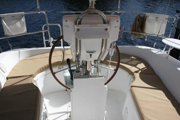 Slide: The Image of Beneteau 323 Keel Centerboard 2005 - 5