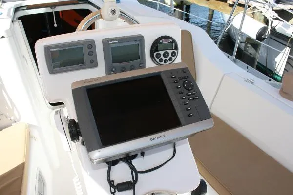 Slide: The Image of Beneteau 323 Keel Centerboard 2005 - 6
