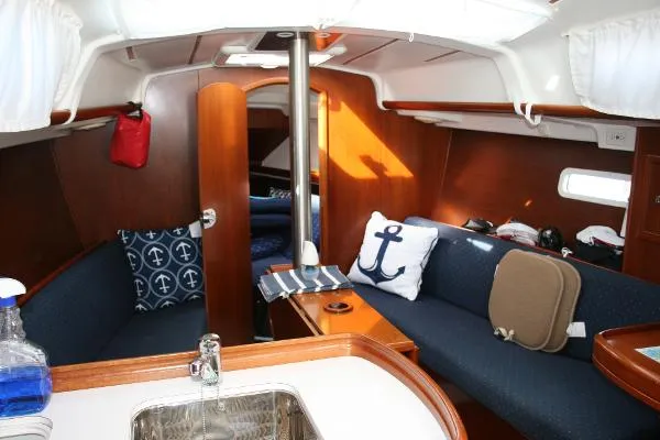 Slide: The Image of Beneteau 323 Keel Centerboard 2005 - 8