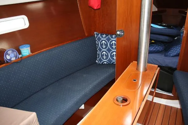 Slide: The Image of Beneteau 323 Keel Centerboard 2005 - 9